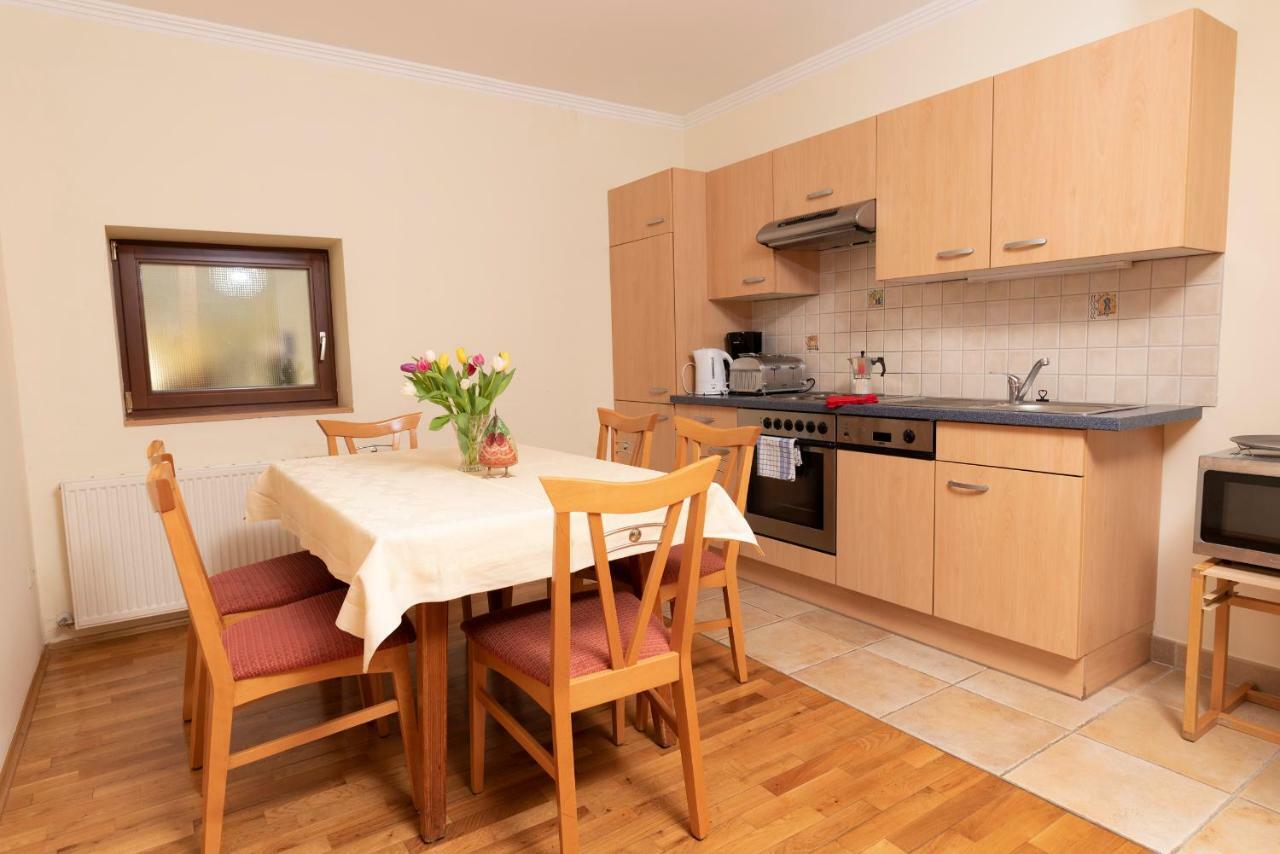 Gasthof Pension Rabl Volkermarkt Bagian luar foto